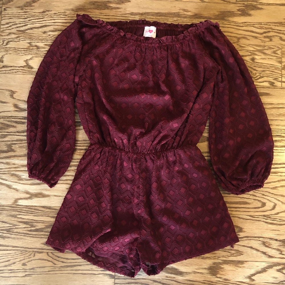 Off the shoulder maroon romper (M)